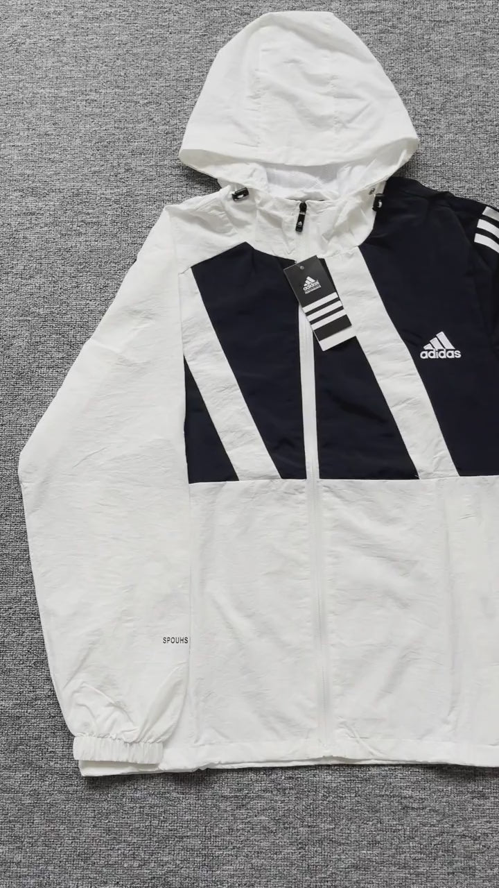 Chamarra Corta Vientos ADIDAS Color Blanco y Negro con Capucha